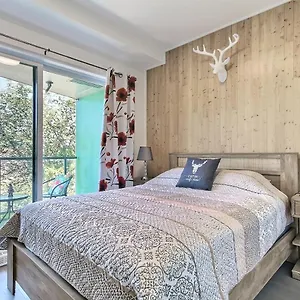 Good Vibes Only -modern And Spacious 2 Bedroom 4 Beds Free Parking, Gym Appartement